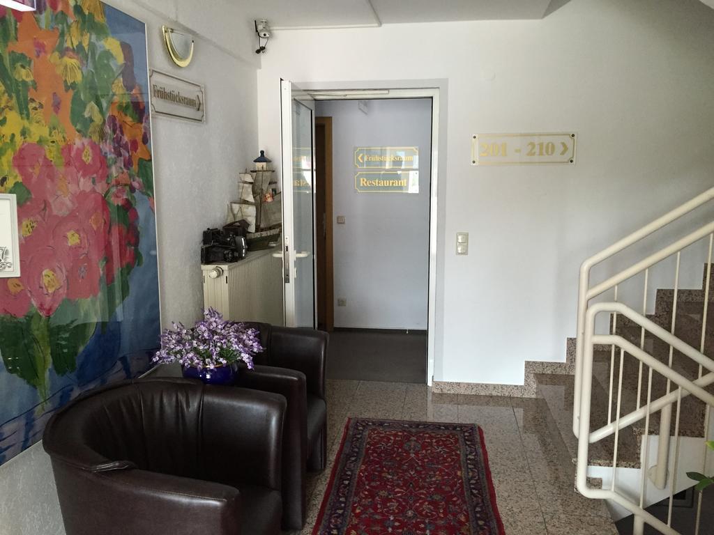 Niebuhrs Hotel ฟรีดริชสดอร์ฟ ภายนอก รูปภาพ